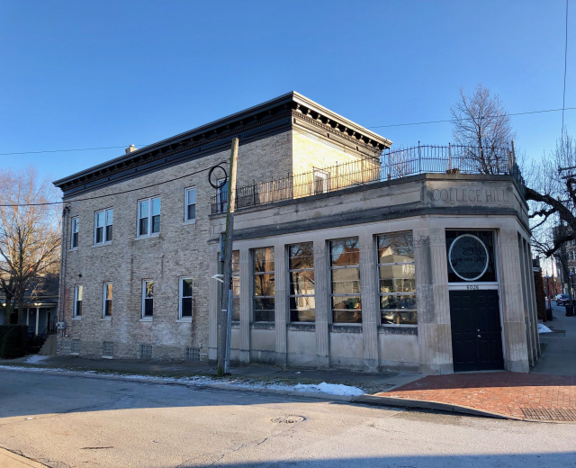 Vom Turm zum Platz: Mainzer Bibliothek vor historischem Umzug