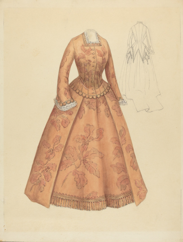 Ein detailliertes Bild einer 18. Jahrhundert-Kostümzeichnung mit einem langen, blumenförmigen Kleid mit hohem Kragen, vollem Rock und Spitzenbesatz vor einem hellblauen Hintergrund.