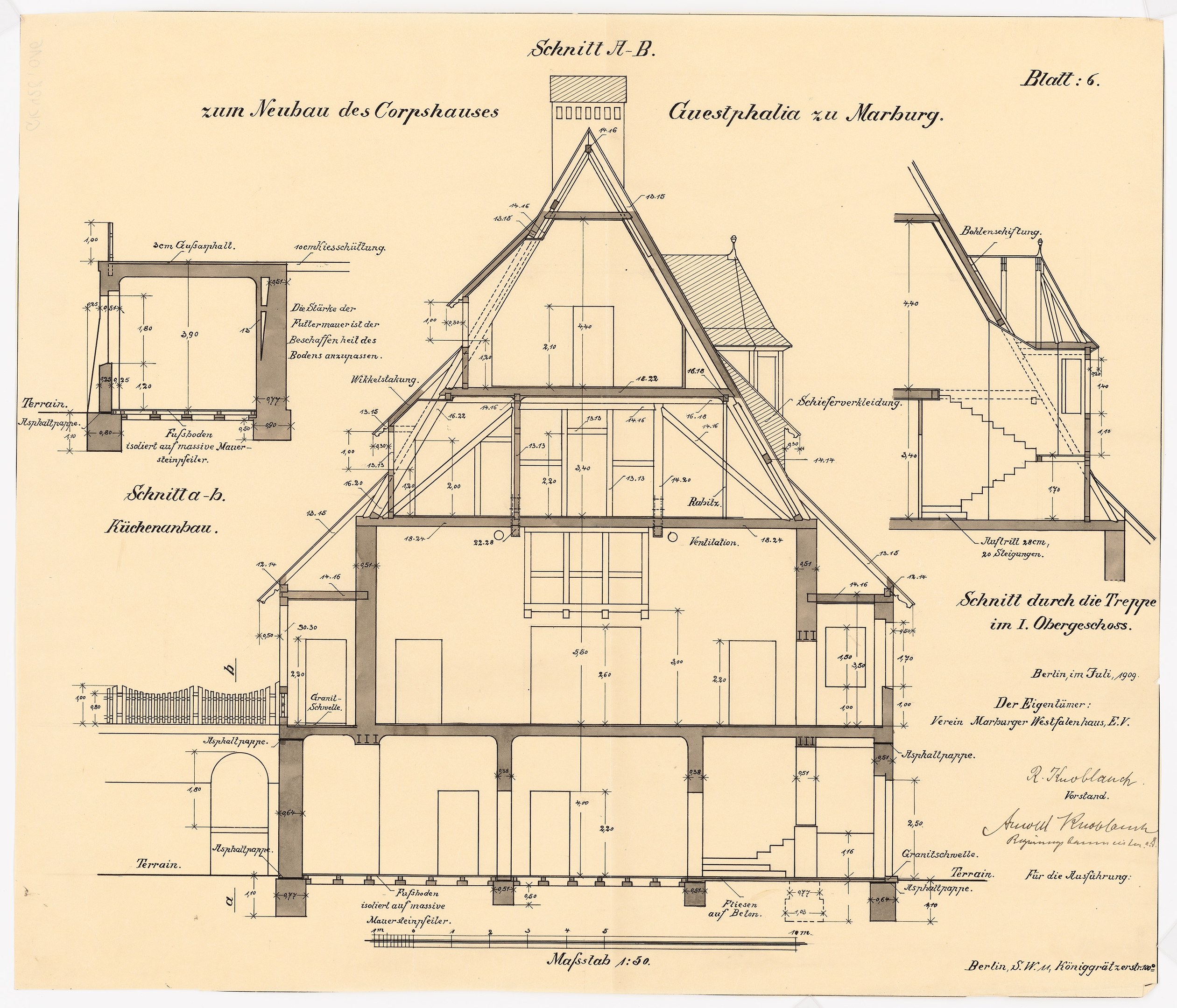 Schwarze-weißer Architekturentwurf eines Hauses mit zahlreichen Fenstern und einem Dach, beschriftet als erstes Haus in Deutschland, begleitet von detaillierten Plänen und Text.